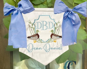 Op maat geborduurde babybanner eend: aankondiging ziekenhuisdeur