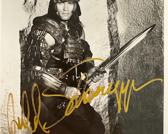 Photo originale dédicacée d'Arnold Schwarzenegger 8 x 10 (COA)