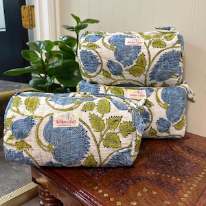 Set of 3 Quilted Makeup Bags|Travel Toiletry Bags| Bridesmaid Gifts|Gifts for Her|Women’s Travel Bags|Kosmetiktasche|Wedding Favors