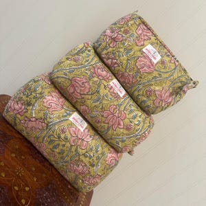 Set of 3 Quilted Makeup Bags|Travel Toiletry Bags| Bridesmaid Gifts|Gifts for Her|Women’s Travel Bags|Kosmetiktasche|Wedding Favors