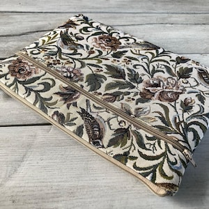 Laptoptasche mit botanischem Motiv – Vogel- und Blumenmuster | Schutz für MacBook, iPad und Surface | Reißverschlussfach