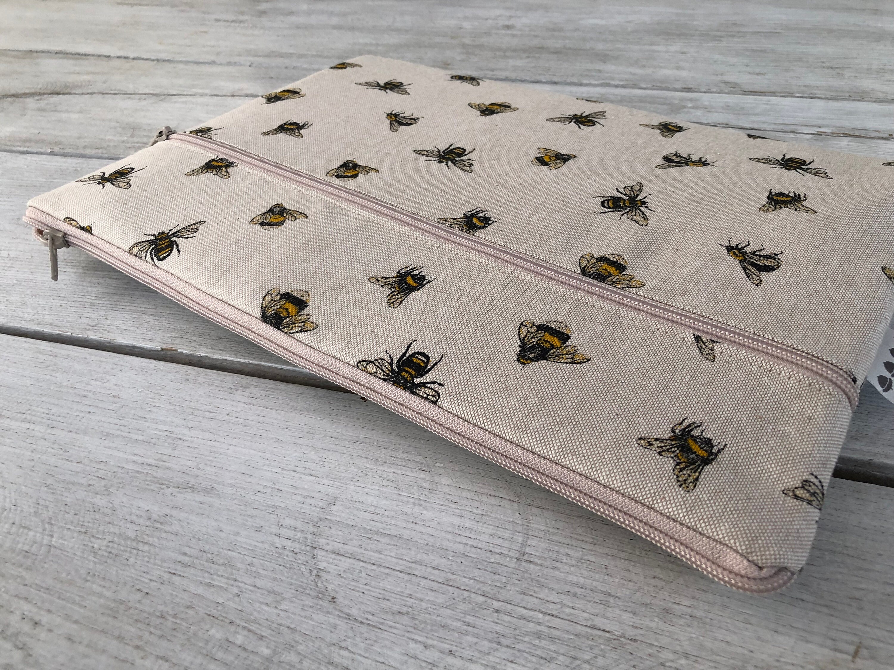 Handgefertigte Laptop Hülle / Computer Tasche / Einzigartige Design Hülle für iPad, MacBook, andere Laptops / Gepolstert / Baumwolle / Perfektes Geschenk