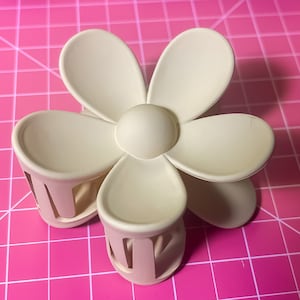 Flower Claw Clip Kawaii - Cute, That Girl, Hair Accessories, Bow, Hair Tie, Ponytail, Aesthetic