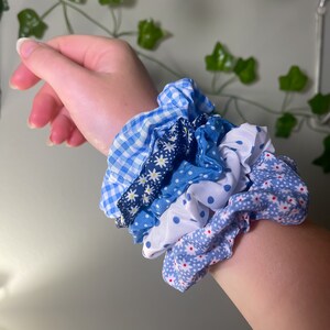 5 Scrunchie Hair Set - Cute, That Girl, Hair Accessories, Bow, Hair Tie, Ponytail, Aesthetic
