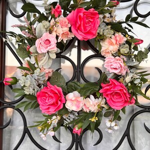 Couronne florale rose fait main vigne Pâques printemps été fête des mères