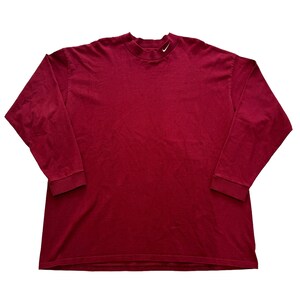 Nike mock turtleneck red hot sale