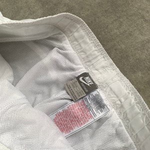 Pantalon de survêtement Nike double logo pour homme taille M blanc sportswear des années 80 y2k vintage streetstyle des années 90 drill opium rétro image 4