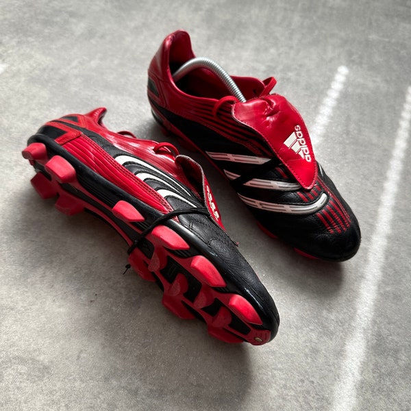 Chaussures de football adidas football crampons hommes rouge noir taille 44 US 10 traction sol dur des années 80 y2k vintage streetstyle des années 90 perceuse opium rétro