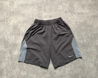 Short homme berghaus outdoor taille S gris années 80 y2k vintage streetstyle des années 90 drill opium sportswear rétro