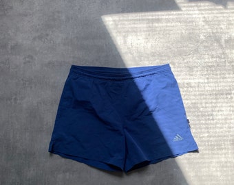 Short adidas homme taille L bleu marine des années 80 y2k vintage streetstyle des années 90 drill opium rétro