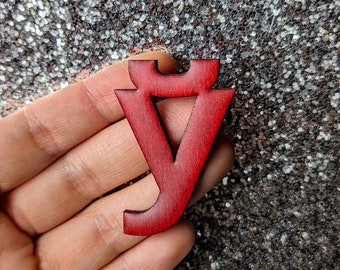 Symbole de la Biélorussie, épingle faite main, cadeau pour biélorusse, petite broche en bois légère, U court, lettre U biélorusse