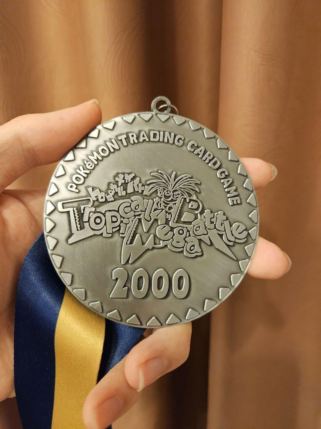 Pokemon Tropical Mega Battle 2000 Medals - Hawaii World