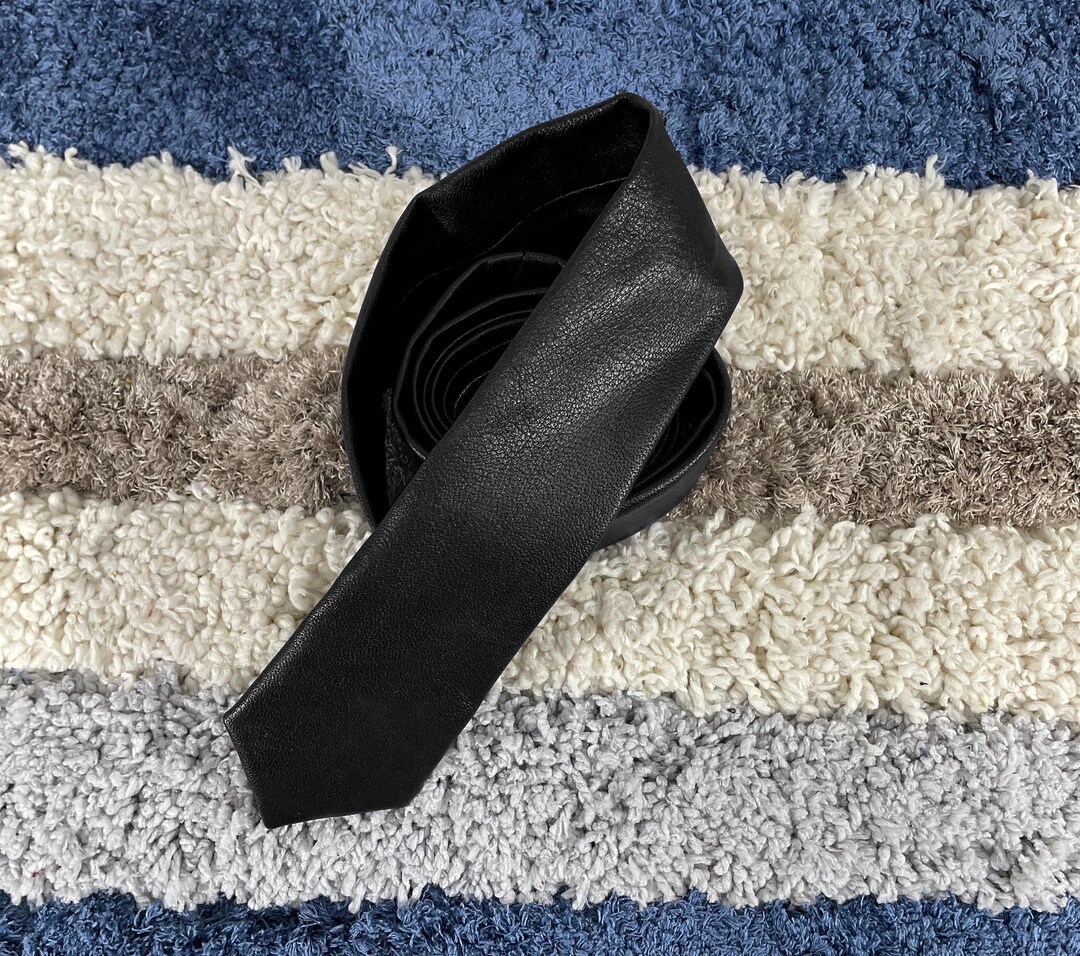 mens leather tie