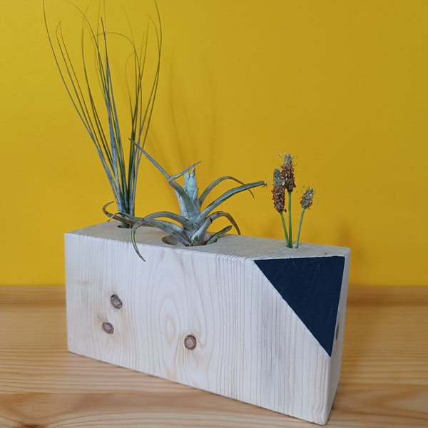 Vase en bois pour plantes sèches ou stabilisées