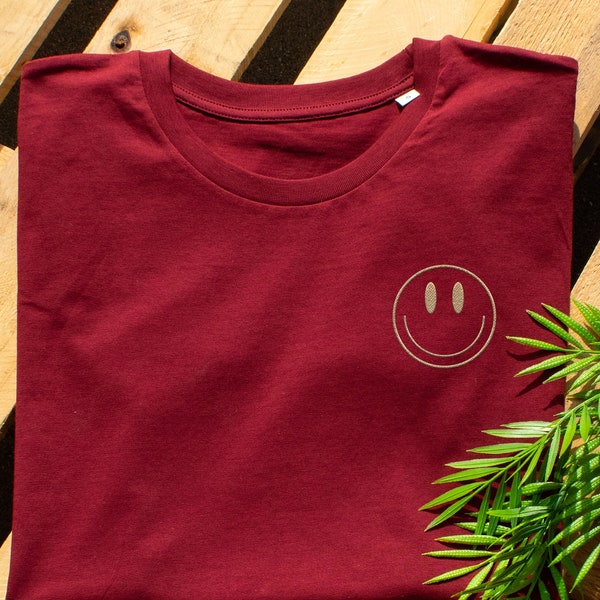 Smiley Face Embroidery T-shirt, Smile Shirt, Unisex Stitchery Tshirt, Positive Vibes, Smile, Happy Shirt, Good Emotion Tee, Smile Embroidery