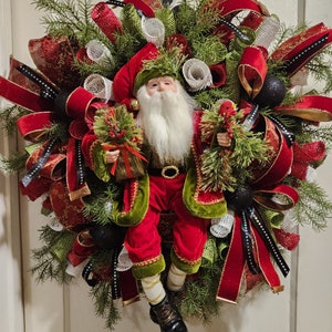 Christmas Wreath, Deluxe Christmas Wreath, Santa Wreath, Wreath, Holiday Wreath, Christmas Decor, Santa Decor, Traditional Christmas Decor