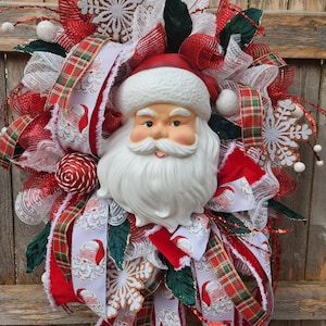 Weihnachtskranz, Weihnachtsdekor, Nikolauskranz, Weihnachtsmanndekor, beleuchteter Weihnachtskranz, Feiertagskranz, Weihnachtstürhänger, Kranz, Weihnachtsdeko