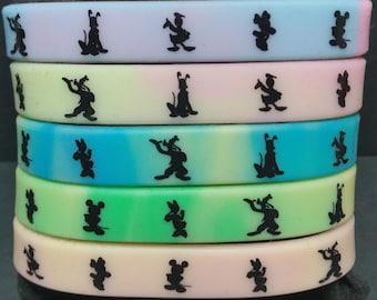 SBWD7 Mickey Mouse & Friends Silhouette Silicone Bracelet Disney Inspired Glow in the Dark Printed Silicone Bracelet