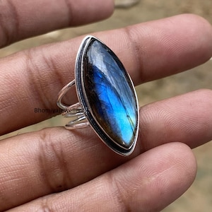 Ring marquise labradoriet: blauwe flitssterlingzilver, boho-stijl