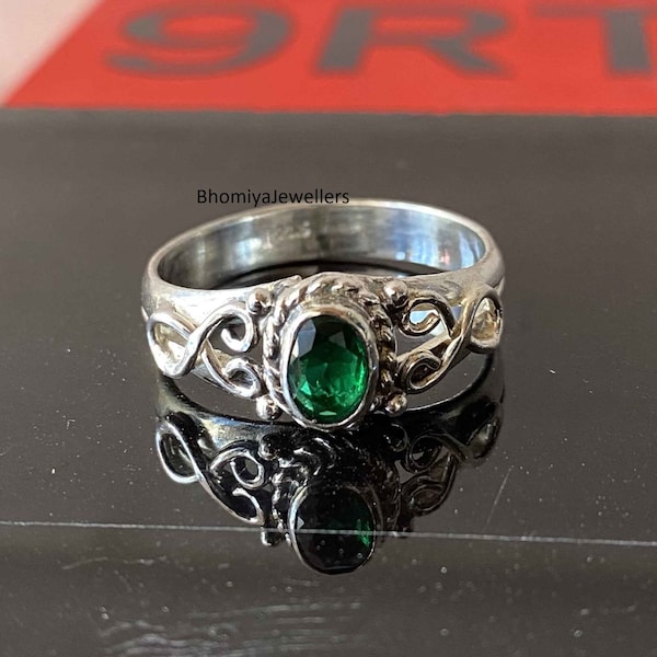 Vintage Emerald Engagement Ring, Unique Women Bridal Promise Ring, 925 Sterling Silver ring, Handmade ring, Customized Gift, Gift for her