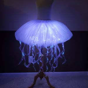H14 Hellviolett Qualle Tutu (mit eingenähtem Satinfutter) // Qualle individuell //(viele Farben verfügbar)