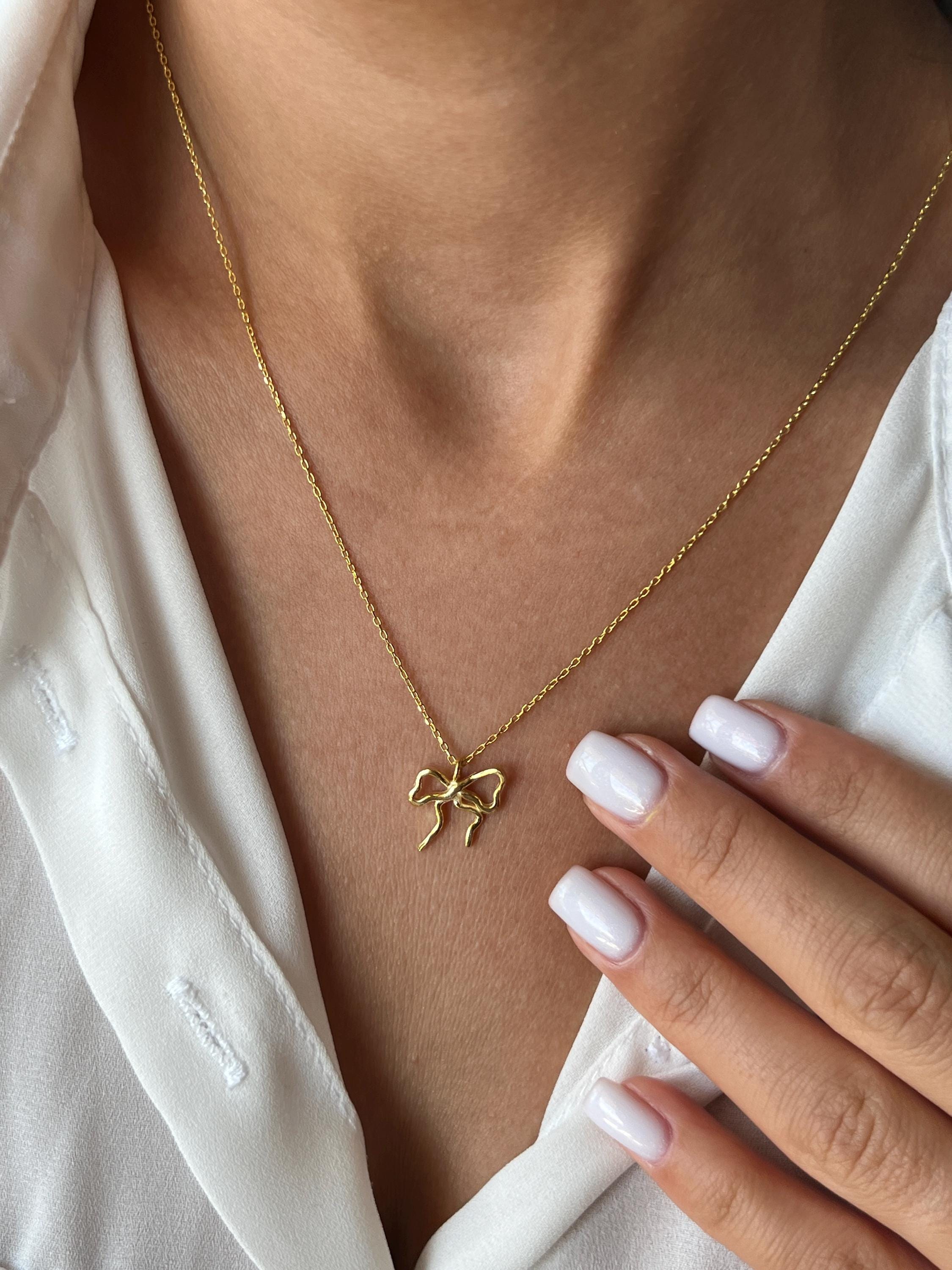 Bow Necklace