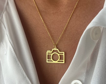 Camera Necklace • 14K Gold Plated • Photograph Jewelry • 925K Sterling Silver • Cameraman Necklace • Unisex Necklace • Minimalist Gift