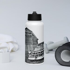 Cadillac Ranch Part Deux Stainless steel water bottle with a straw lid