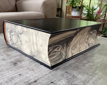 Biblia King James de 1611, primera edición, con hermosos dibujos de arte renacentista en los bordes - 4