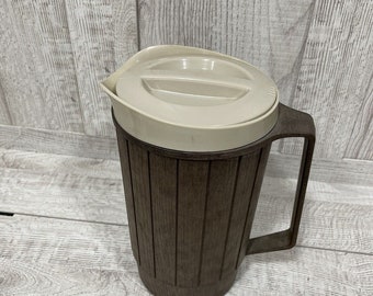 Vintage Small Rubbermaid #4 Four Cup Servin' Saver Cereal