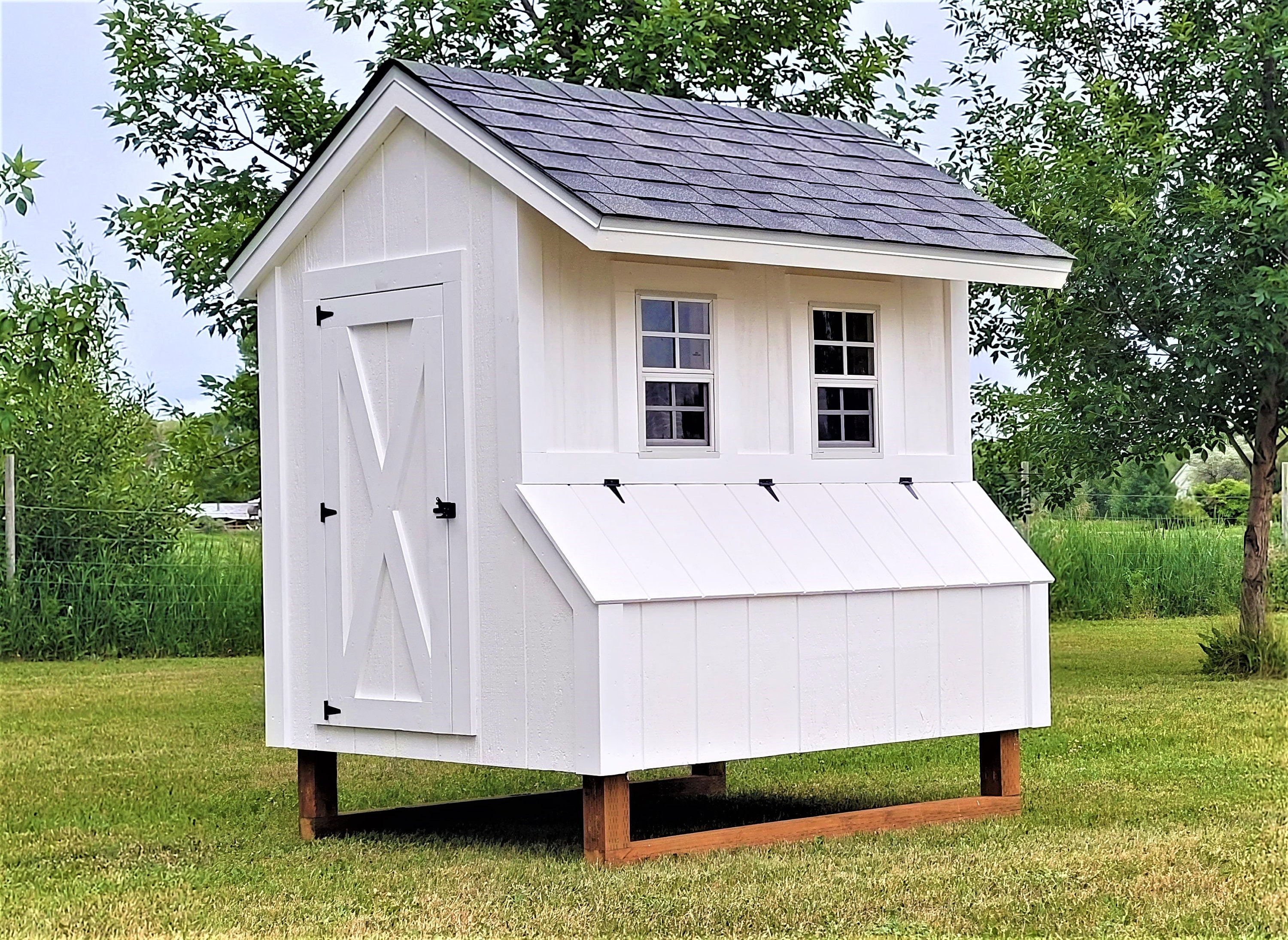 DIY CHICKEN COOP. Detailed Instructions with Material List / Step by step guide / Chicken Coop Plans