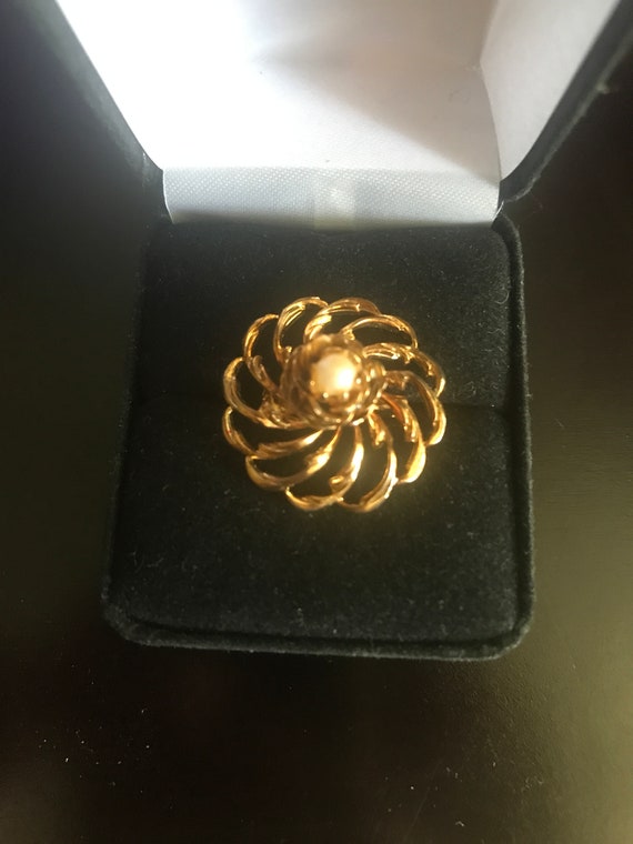 Gold Rose On A Spiral Brooch, With A Pearl In The 