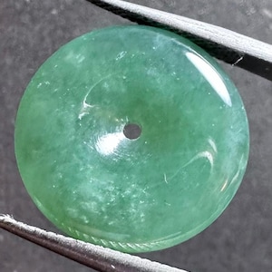 Moneda de la suerte de jadeíta birmana natural de grado A, color verde translúcido