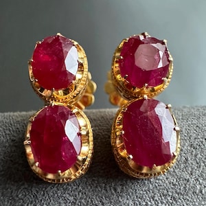Certified Unheated Natural Burma Mogok ruby 18k yellow gold earrings, ston weight: approximately 10 cts