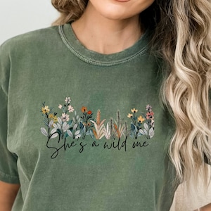 Comfort Colors, She&#39;s a Wild One, Wildflower Tee, Wildflower Shirt, Country Music Shirt, Country Music Tee, Country Music