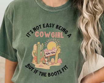Cowgirl Shirt, Western Graphic Tee, Retro Country Shirt, Trendy Western Tee
