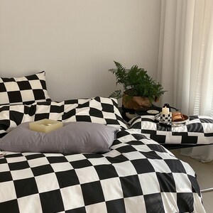 Black and white sheet set queen deals