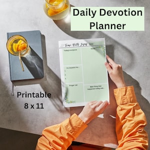 May include: Printable daily devotion planner with a green and white floral design. The planner includes sections for today's scripture, notes, things you are thankful for, a prayer list, and the best thing that happened today.