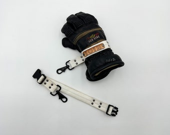 Feuerwehrmannhandschuh Riemen - Handgefertigt aus ausgemusterten Feuerwehrschlauch - Personalisiertes Accessoire & Geschenk für Feuerwehrmänner und Ersthelfer