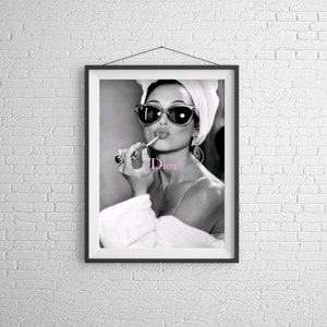 Chic designer glasses funky retro wall art print trendy poster aesthetic room decor pink blue wall art preppy dorm room decor bar cart art