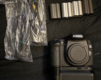 Canon EOS 40D 10,1 MP Digitale SLR Kamera mit Batteriegriff / Ladegerät Verschluss 6k