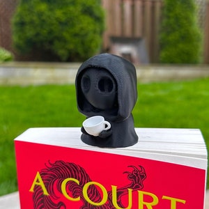 Cute Suriel Ghost Figuring with Tea Cup | ACOTAR 3D Print | Book Nook | Bookshelf Decor | Bookish Merch | Cute Ghost
