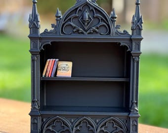 Gothic Kuriosum Regal mit Zufall Mini Bücher: Dark Academia Dekor