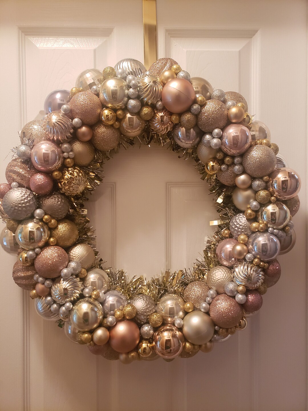 22 Pink, Gold, Silver Christmas Ball Wreath, Gold and Silver Garland