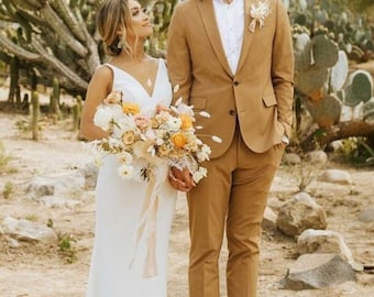 Mustard Men&#39;s Wedding Suit: Bespoke Two-Piece Groom&#39;s Suit