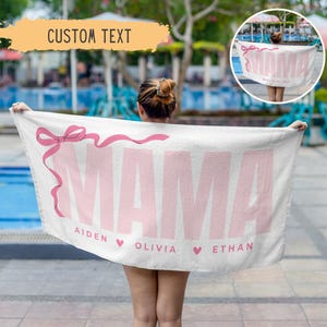 Personalisierte Mama Strandtuch mit rosa Schleife, individuelles Geschenk für Mama, Muttertagsgeschenk für sie, Bonus Mama, mit Kindernamen, Geburtstagsgeschenk, neue Mama