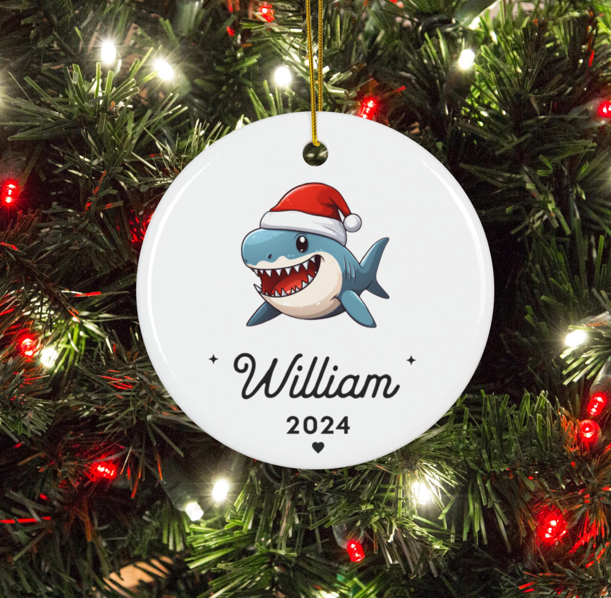 Ornamento tagliato al laser dell'albero di Natale del bambino, nome del bambino, ricordo, ornamento di famiglia, nome di famiglia, regalo, inciso, ragazzo, ragazza, primo natale - Italia