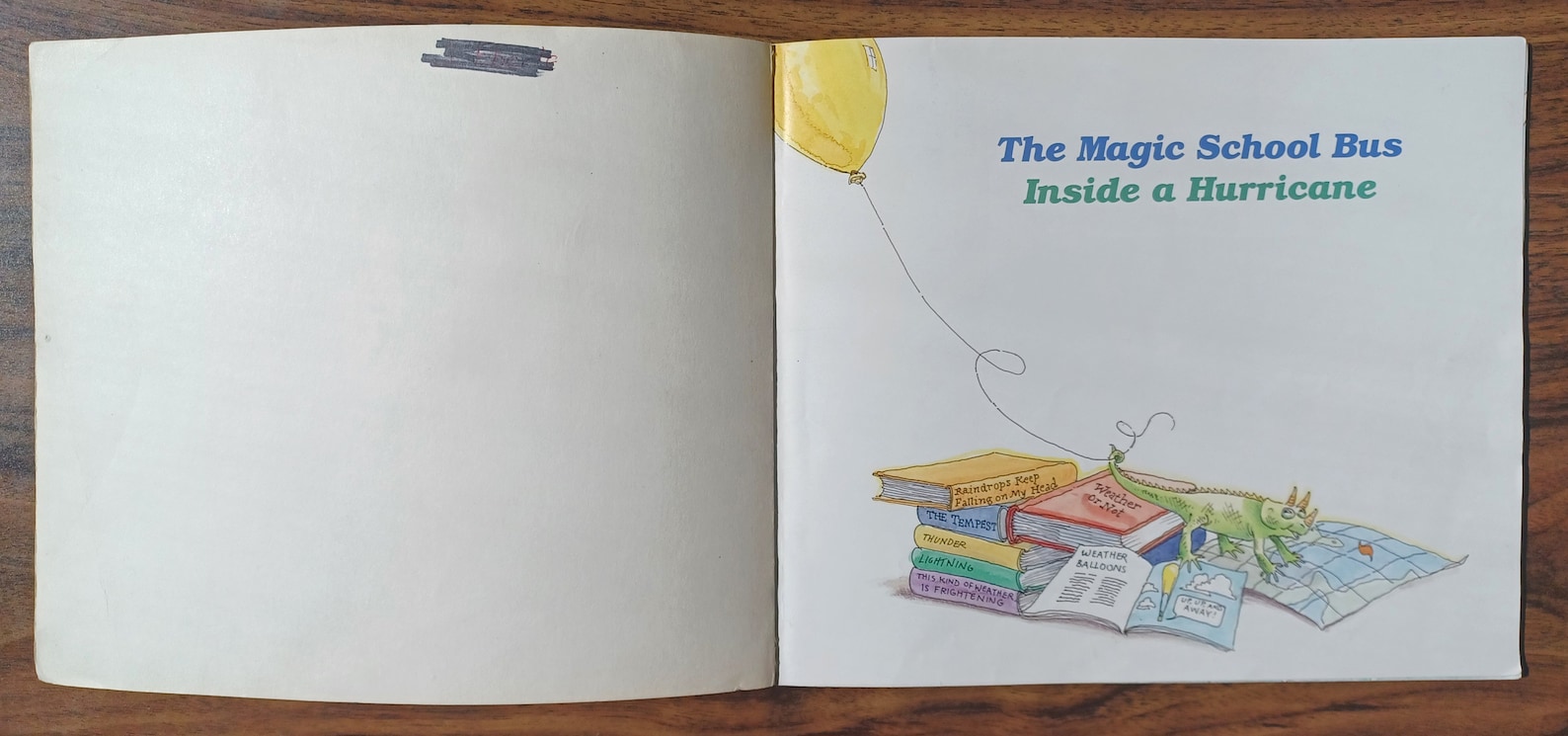 The Magic School Bus Inside A Hurricane, by Joanna Cole, Illustrated by ...