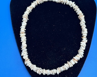 Vintage Sea Shell Puka Necklace White Square Barrel Clasp 17 Boho Beach Surfer