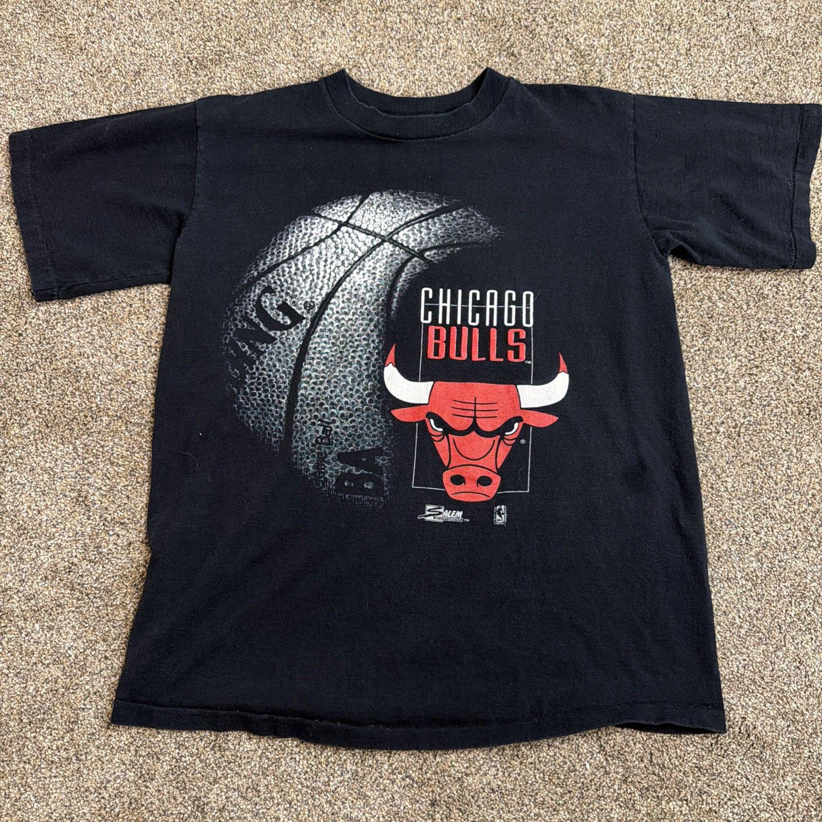 90s vintage NBA BULLS チームロゴビッグプリント スウェット 【公式通販】